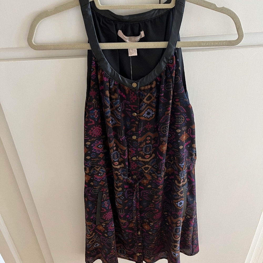 Women’s dress with pockets